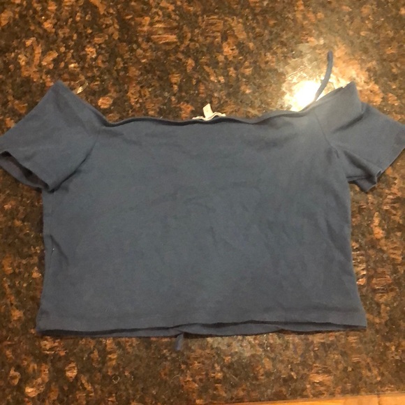 Crop top - Picture 3 of 3